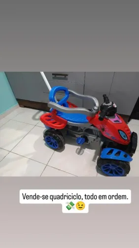 Quadriciclo infantil 