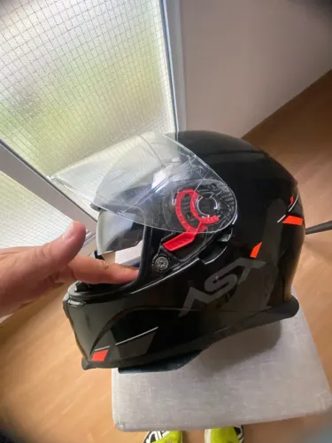 Capacete ASX