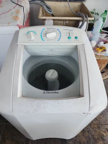 Máquina de lavar roupa 9Kg Electrolux 
