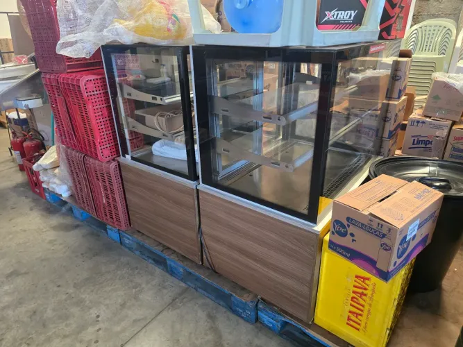 Equipamento em ótimo estado de conservação expositor quente e seca 2 peca
