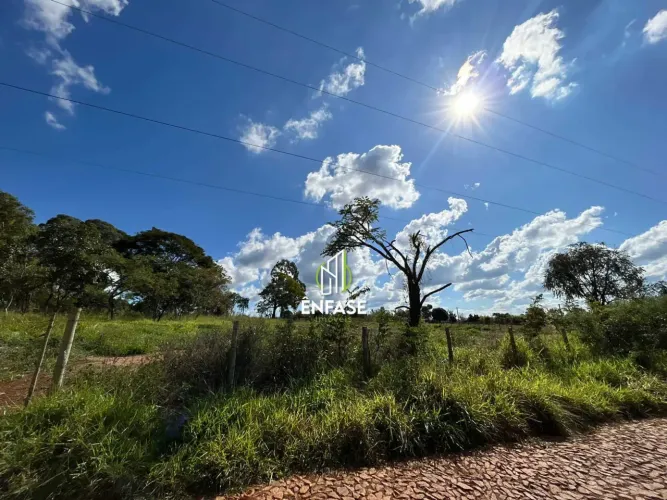 Terreno com 20.000 m² em Serra Azul - Mateus Leme - MG
