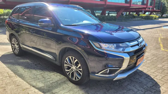 Mitsubishi Outlander Comfort 2.0 16V Aut. 2018