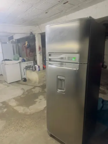 Geladeira Electrolux USADA