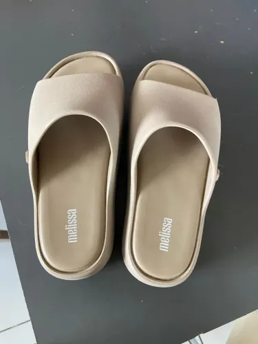 Melissa Free Platform Slide