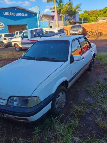Chevrolet Monza GLS/ Hi-tech 2.0 EFI 2P E 4P (álcool) 1995