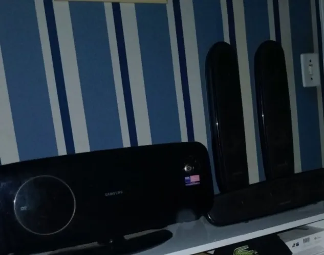 Home Theater Samsung HT-Q100 preto