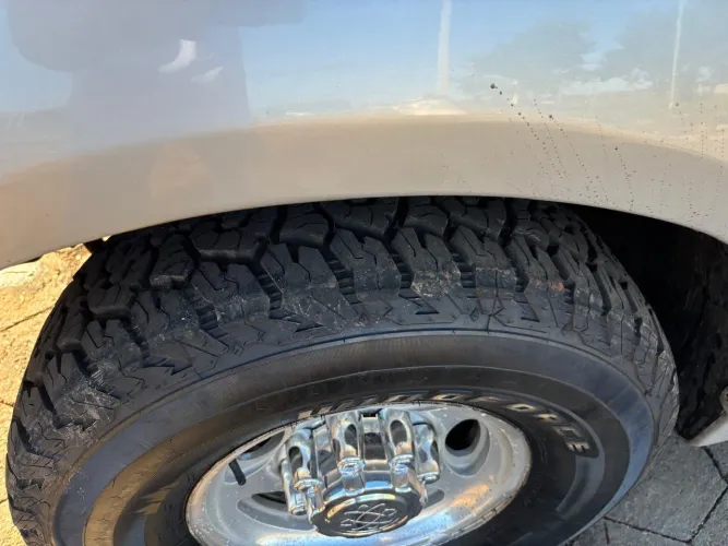 Ford F-250 XLT 4.2 TB Diesel 2004