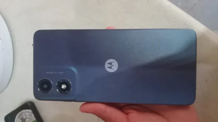 Vendo moto g 04