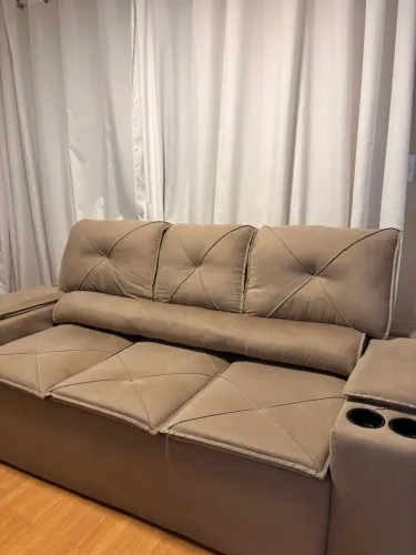 Sofá retrátil e reclinável à venda!
