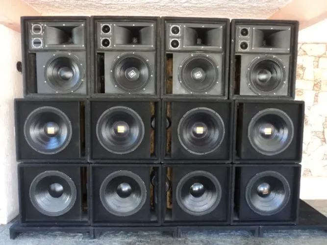 4 Caixas de Som Profissionais 750w RMS (JBL/Selenium WPU15+D350+ST300 com divisor NENIS