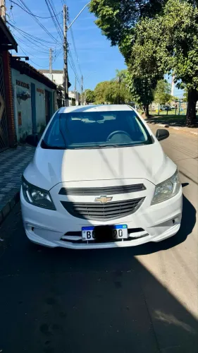 Chevrolet Onix JOY Hatch 1.0 8V Flex Mec. 4P 2018