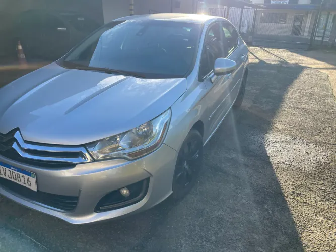 Citroen C4 Lounge Tendance 2.0 Flex 4P Aut. 2014