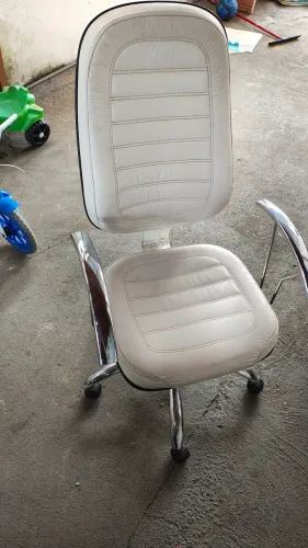 Cadeira escritório 280,00