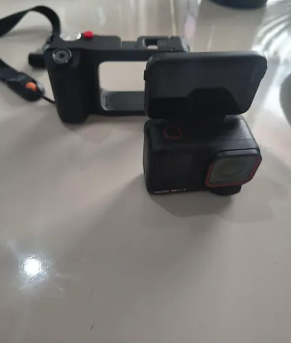 Câmera insta 360 GoPro ace 2 com xplorer Grip pro kit