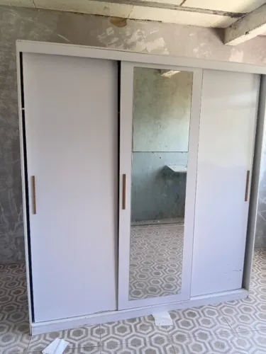 GUARDA ROUPA BRANCO DE CORRER