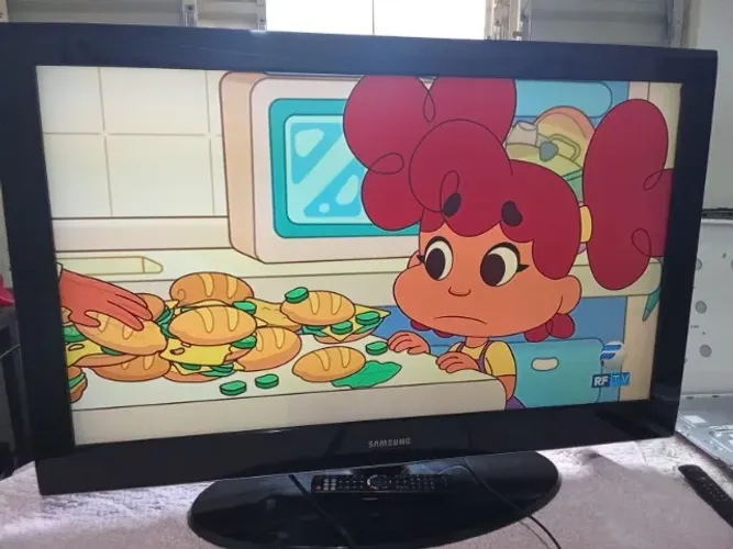 Tv Samsung Lcd 40a550 com entradas Hdmi Usb Av Vga Funcionando perfeitamente