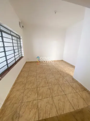 Casa à venda de 3 quartos e 1 vaga, 141m² - Vila Seixas.
