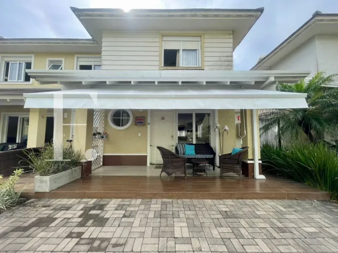 Casa a venda no Condomínio Pacific