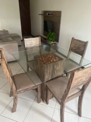 Mesa de jantar quadrada 4 cadeiras