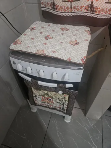 Vendo fogão de quarto bocas fogão funcionando tudo certinho