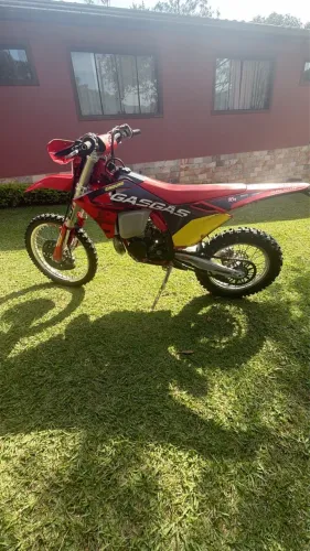 Gasgas Ec 2T 300 2024 Único dono, apenas 117 horas