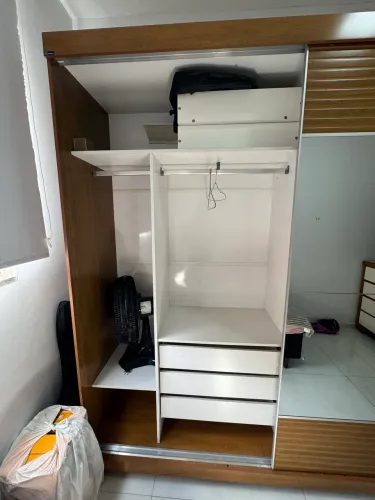 Guarda roupa