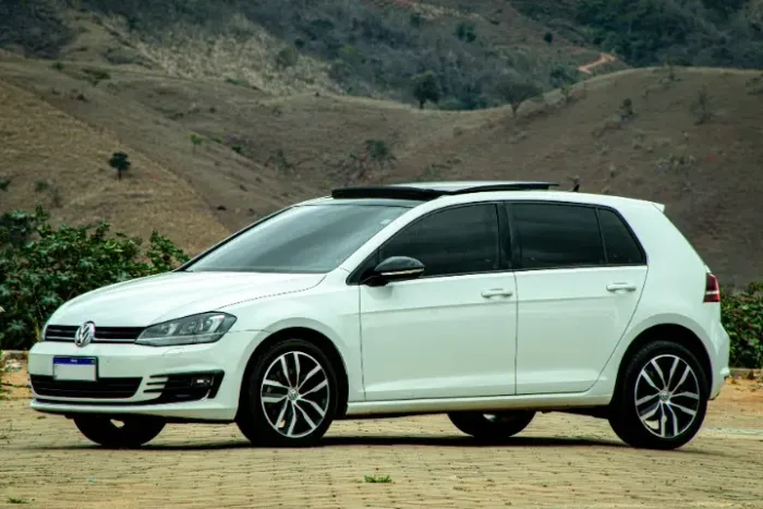 Volkswagen Golf Highline 1.4 TSI Total Flex Aut. 2017