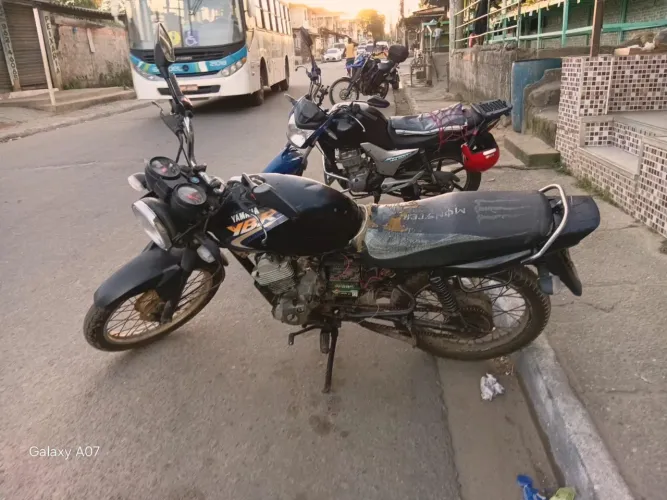 Vendo ybr 125 leia a descrição