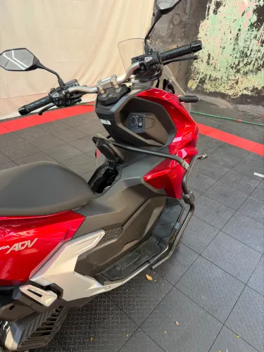 Honda ADV 2025/25 muito nova