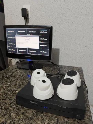 Kit Sistema de Monitoramento Intelbras Multi-HD 16 canais