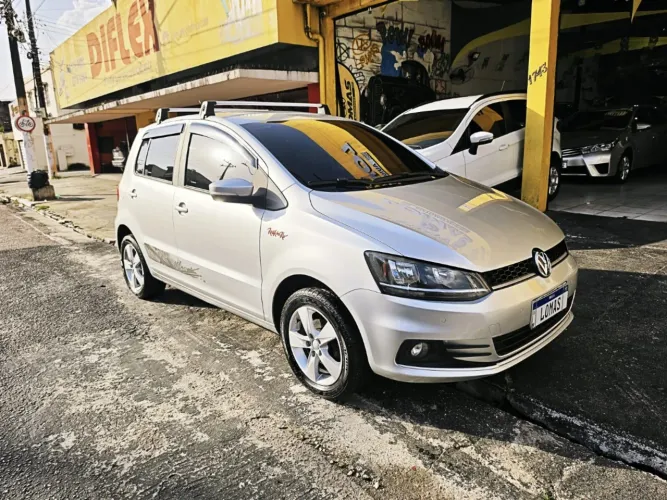 Volkswagen Fox Rock IN RIO 1.6 MI Total Flex 8V 5P 2016