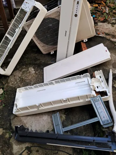 Vendo uma central de ar-condicionado da consul 9MIL BTUS com gás recolhido 3M DE tubulação
