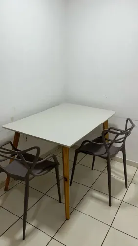 Mesa de Jantar 120x80 + 2 Cadeiras Allegra - Como Nova