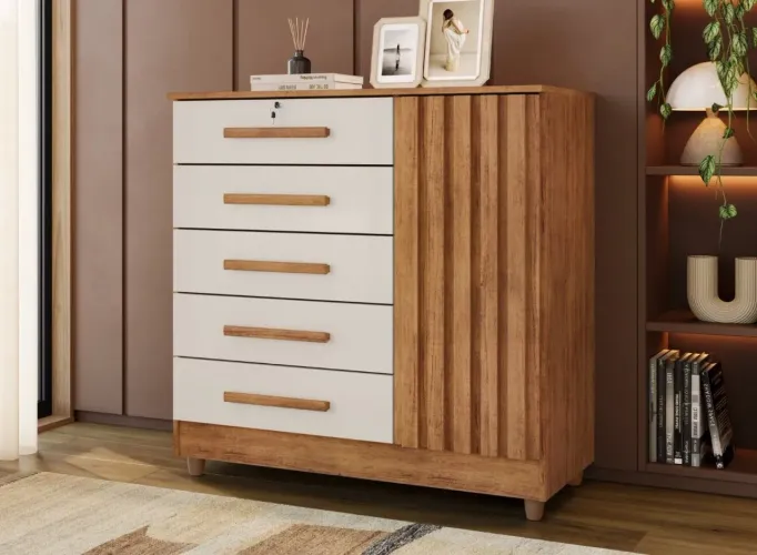Cômoda 5 Gavetas 1 Porta Ripada - Cedro/Areia l44