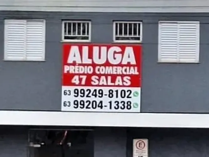 Aluga-se Prédio Comercial 1.100m² | 47 Salas | Av. Bernardo Sayão c/ Av. Cônego João Lima