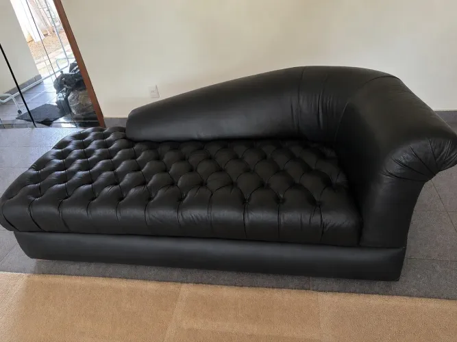 Recamier de couro preto 