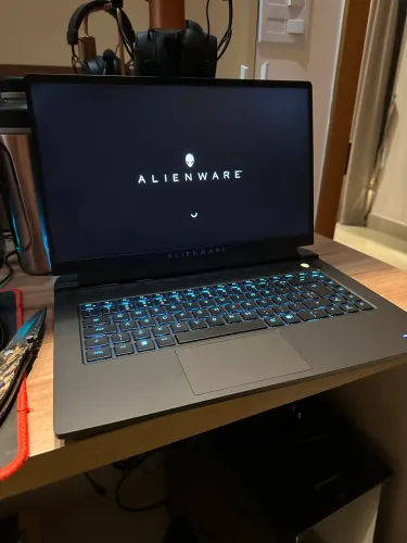 Alienware m15 R7 - i7 12700h, RTX 3070 TI, 32GB, SSD 1tb, QHD