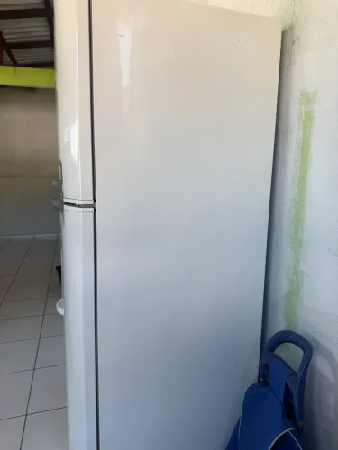 refrigerador Electrolux Frost Free Duplex Celebrate Blue Touch (DFW50)