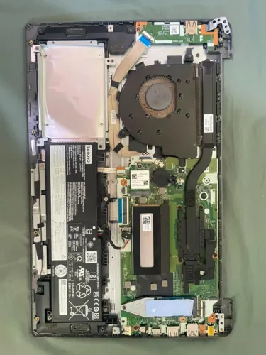 Placa Mãe Lenovo 15ALC6 + Carcaça Teclado E Trackpad - AMD R5 5500U 8GB-3200 256GB NVME
