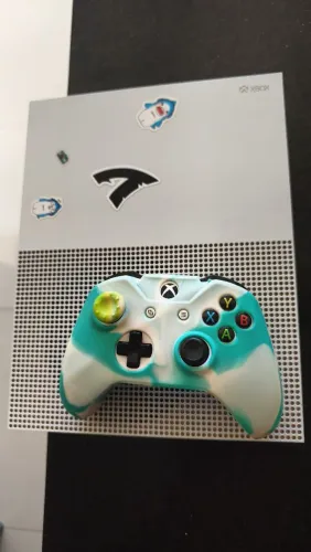 Xbox one S 1TB armazenamento