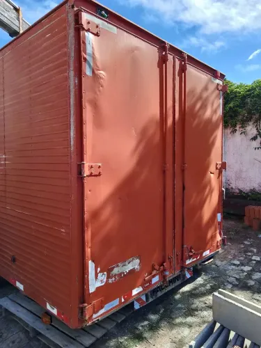 Baú em ótimo estado 