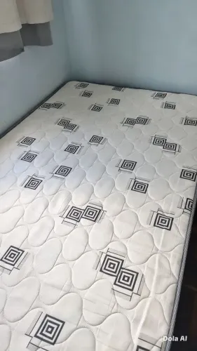 Cama Viúva (solteirão) semi nova !