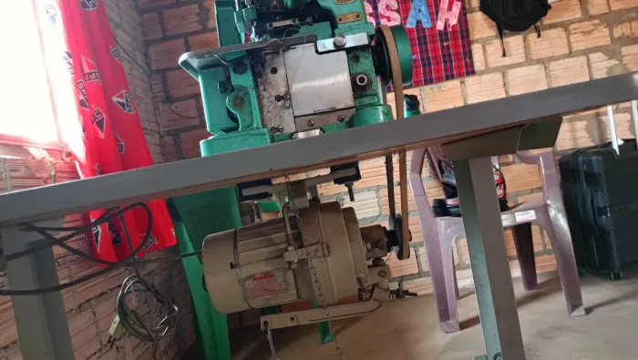 Vendo uma overlock 
