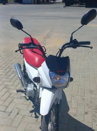 Honda Pop 110 Ano 2023 Km 5.600 Valor 6.500 Cep de vitória de santo Antão 55610-270