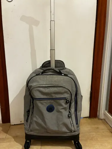 mochila kipling 4 rodas 
