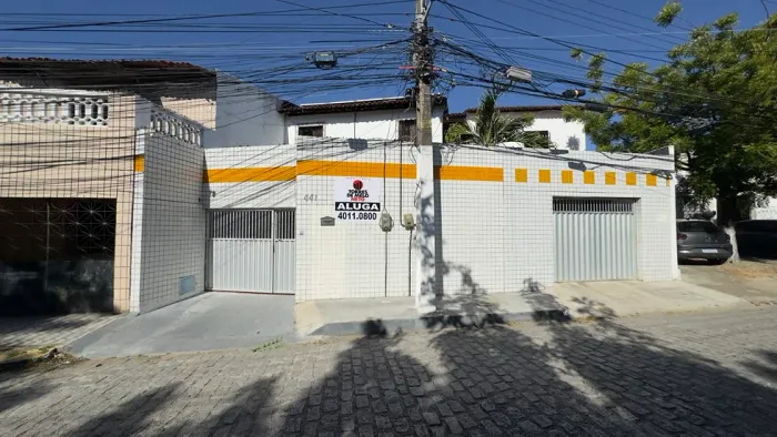 Apartamento mobiliado para alugar na Praia de Iracema com 35m² de área privativa.