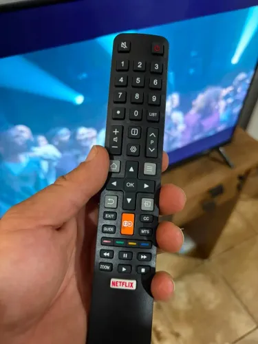 Tv TCL 32 smart com controle / ENTREGO