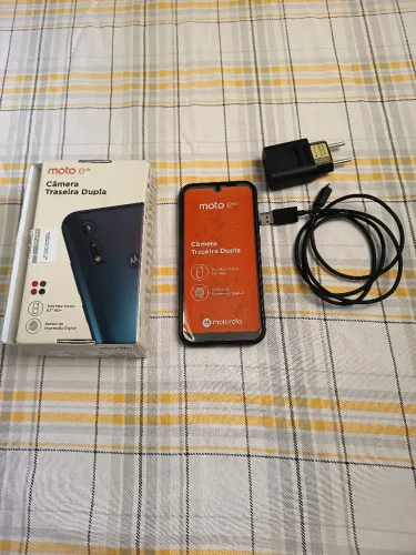 Smartphone Motorola Moto E6s (Usado)