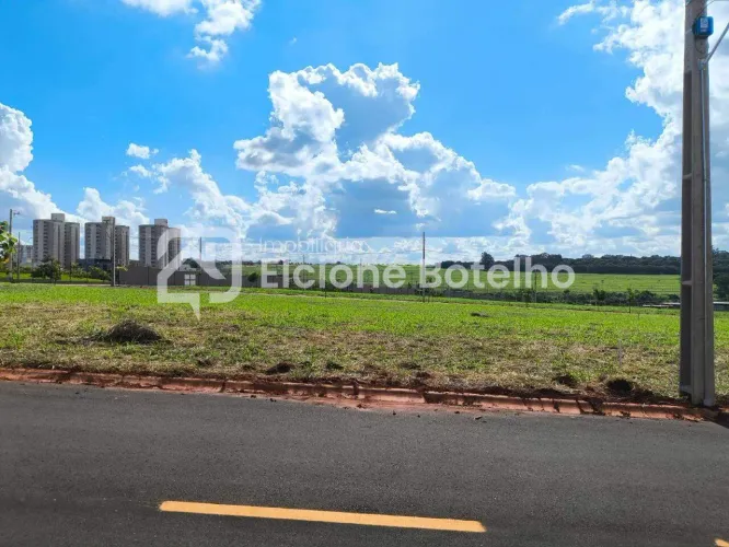 Lote Residencial à Venda em Uberlândia (Portal do Vale II) 264 m²