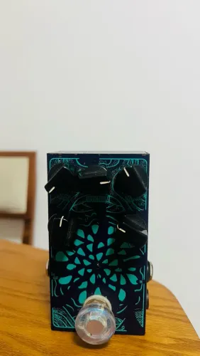Krakenheart Univibe Krozz Devices (ñ Strymon, MXR, Boss, JHS)